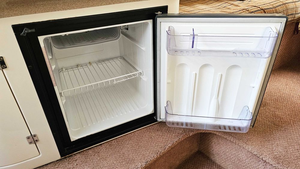 Катер Monterey 276 CR с лафетом в идеальном заводском состоянии