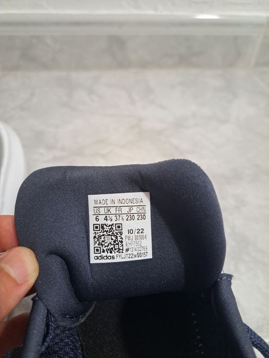 Sapatilhas adidas Runfalcon 5, tamanho 37 ½ (EU).