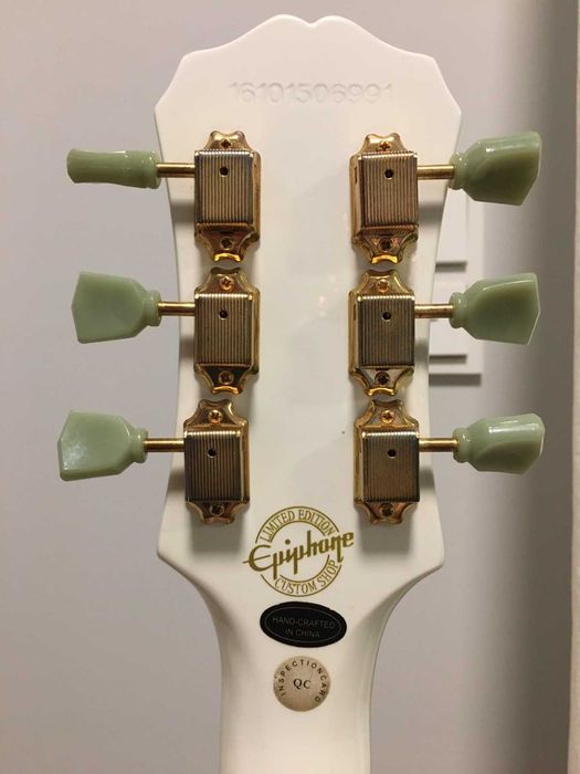 Epiphone Les Paul Studio Alpine White 2016 Китай, в кейсе J & D