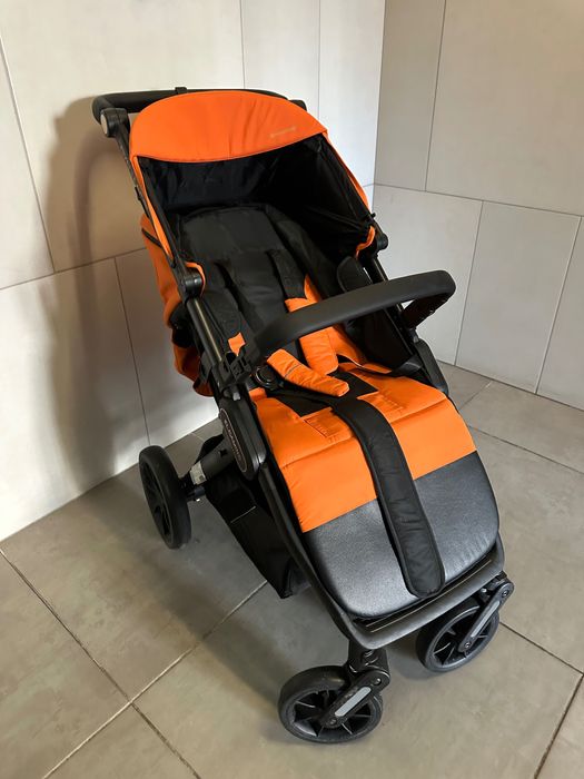 Продам детскую коляску