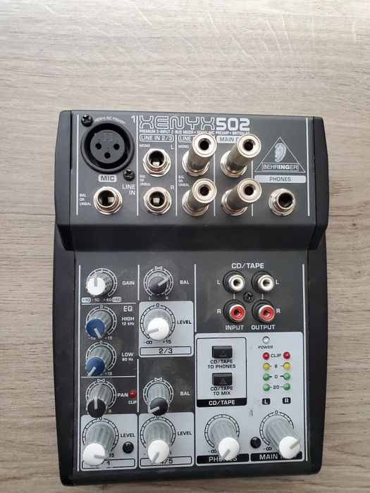 Мікшерний пульт Behringer XENYX 502