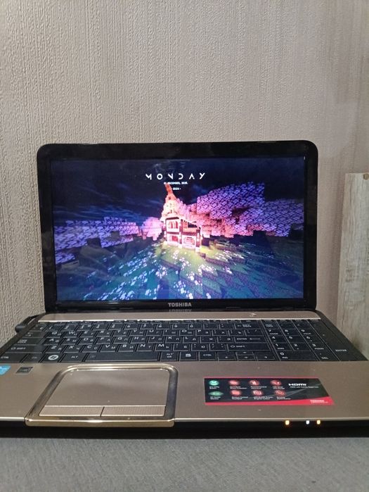 TOSHIBA dynabook T552/58GK