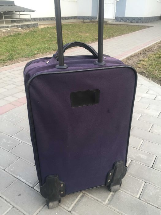 Чемодан на колесах Луцьк