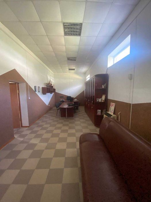 Складський комплекс 800 м² + 1 га території