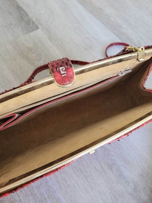 Mala e sapatos em pele de cobra verdadeira