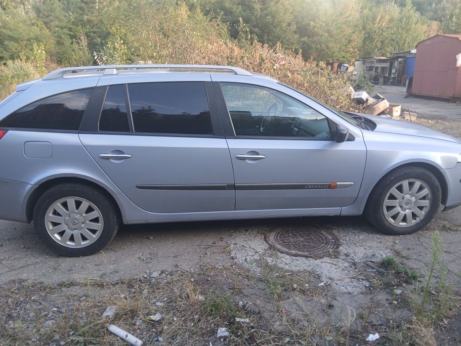 Автомобіль Reno Laguna 2002 року