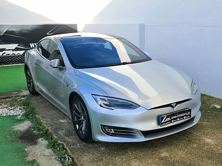Tesla Model S 75D AWD