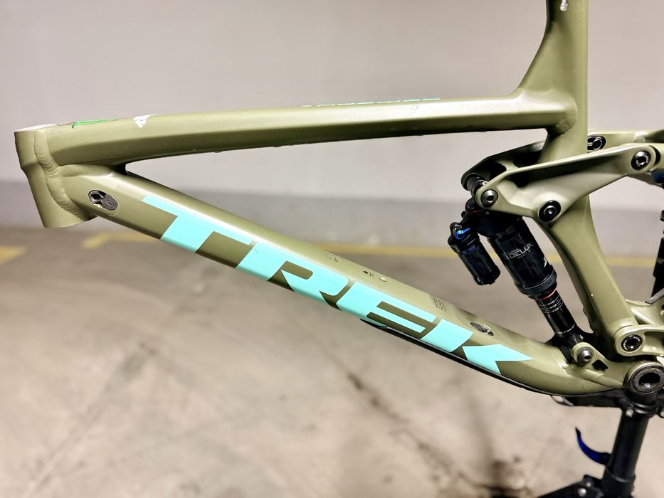 Rama Trek Remedy 8 z damperem M/L