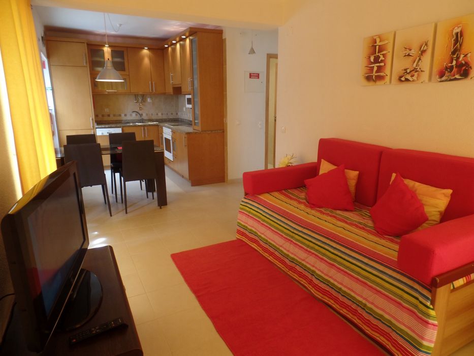 Sesimbra ferias T1 a 100m da praia