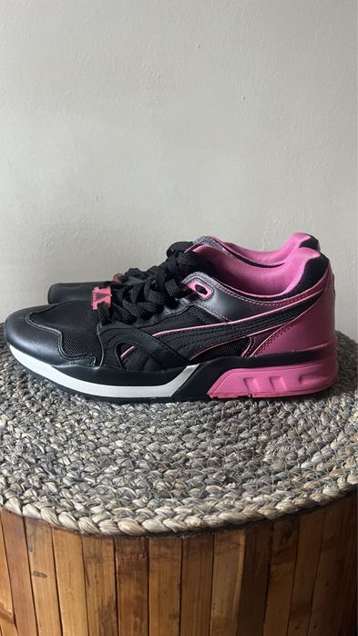 Жіночі дихаючі кросівки Puma