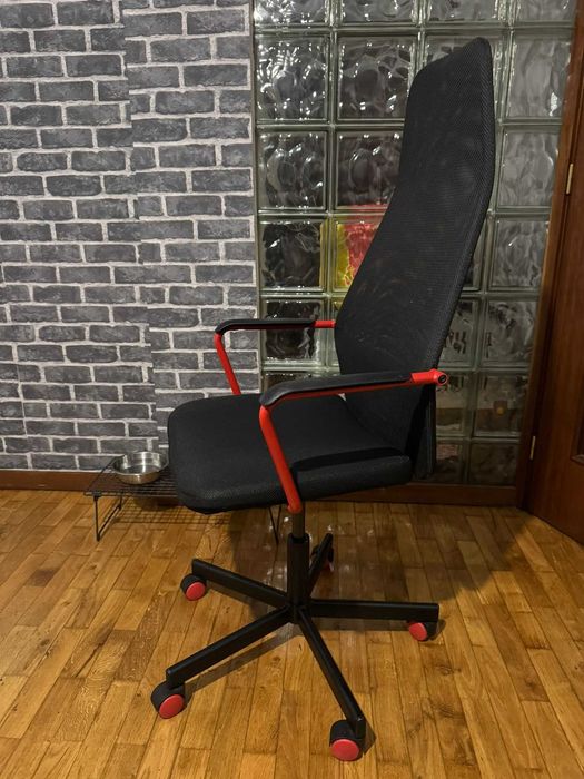 Cadeira escritório preta