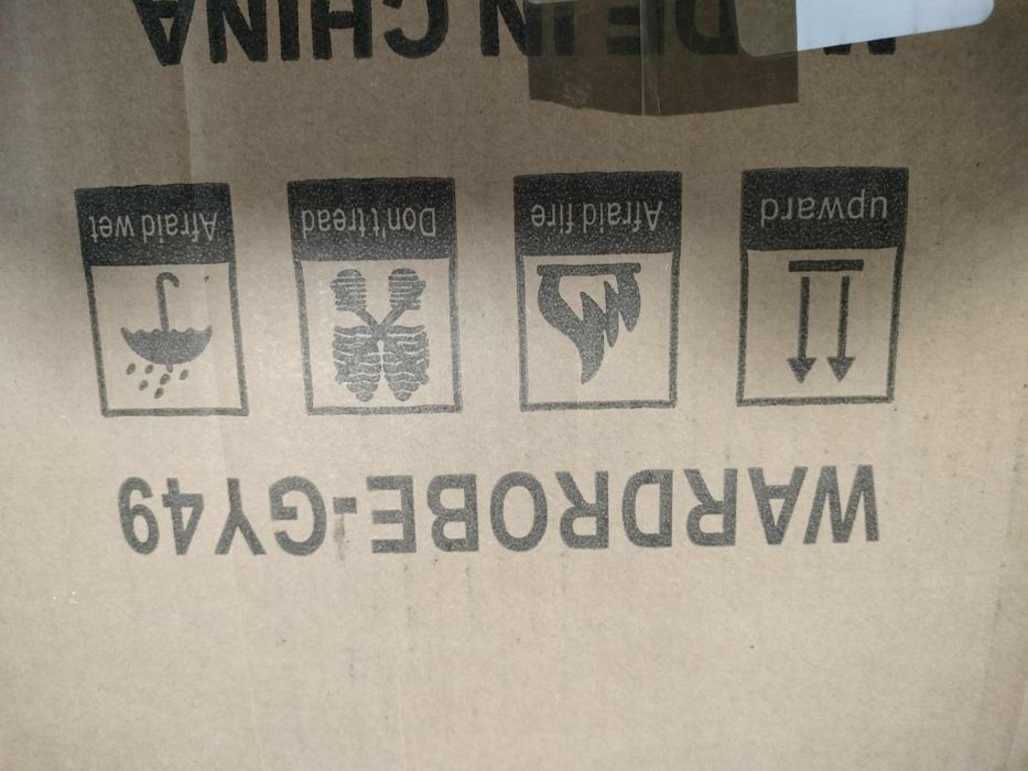 Roupeiro portátil