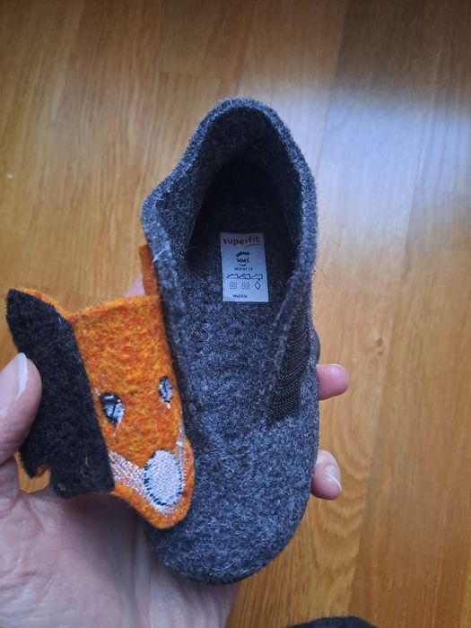Wełniane kapcie liski