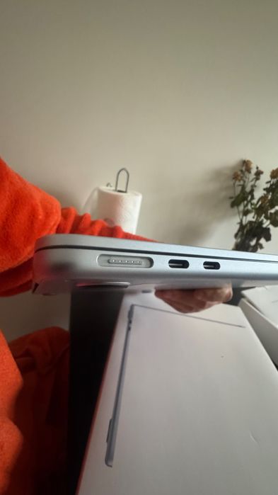 Macbook Air sky blue 16gb ram 256gb ssd