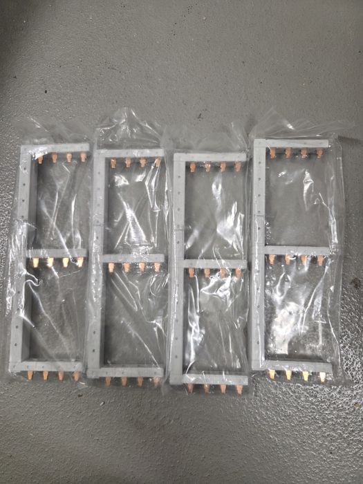 Szyna zbiorcza pionowa Hager