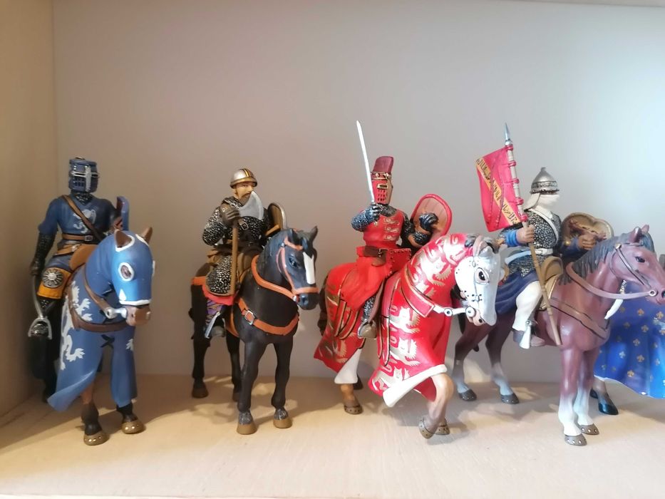 Coleção completa de Cavaleiros Medievais