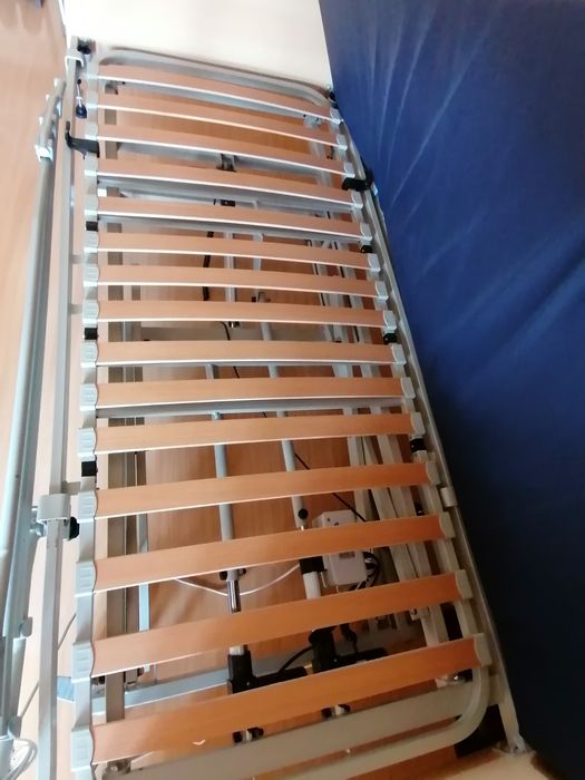 Conjunto Cama Elétrica Articulada com Guardas Laterais e Colchão