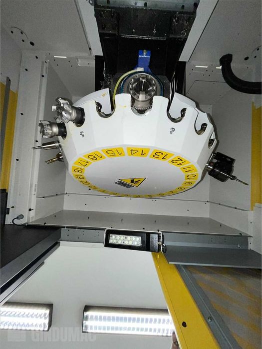 Szybkie centrum obróbcze CNC FANUC α-D21MiB