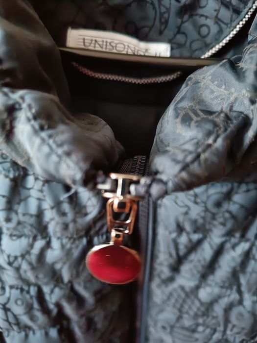 Kurtka ocieplana Unisono rozmiar M, kolor granatowy.