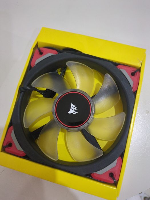 Corsair ML120 Pro Led64741103186305121