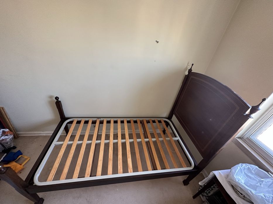 Cama de solteiro D. Maria