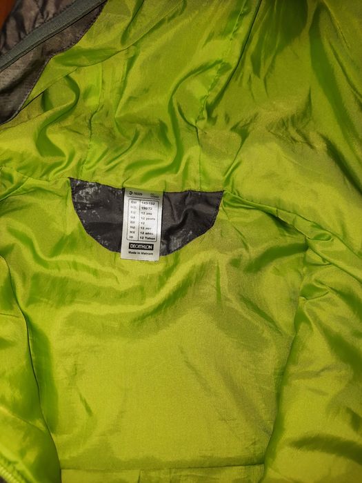 Casaco de rapaz com capuz