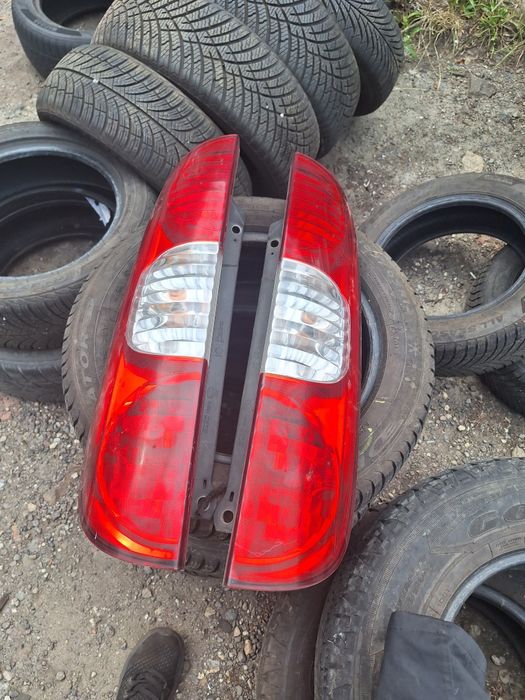 Lampa tył tylna fiat doblo 1 lift