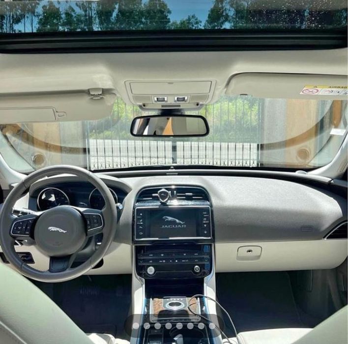 Jaguar XE64871998679427121