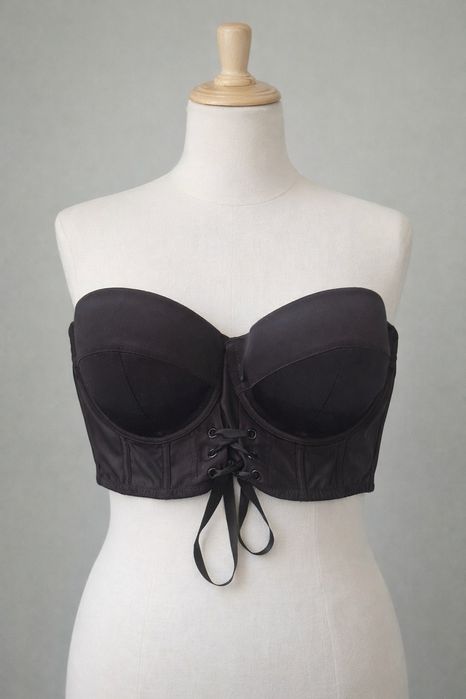 Biustonosz pod marynarkę