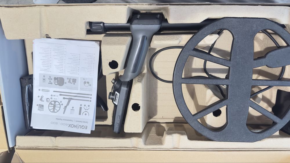 Металошукач Equinox 800