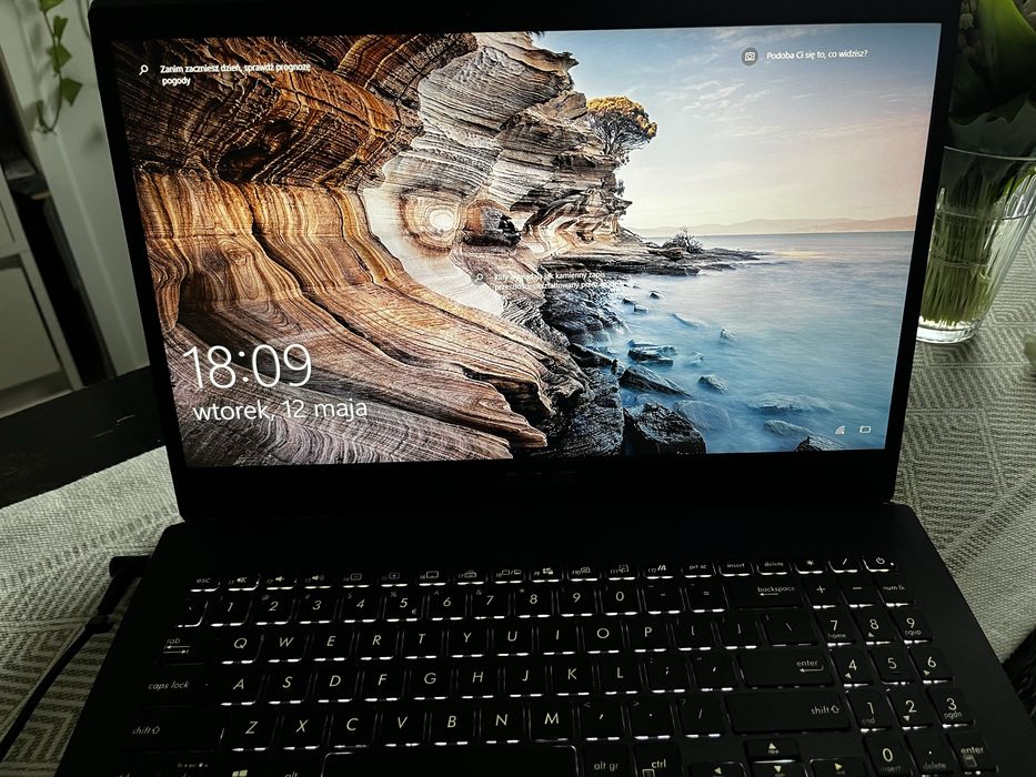 Laptop Asus Vivobook