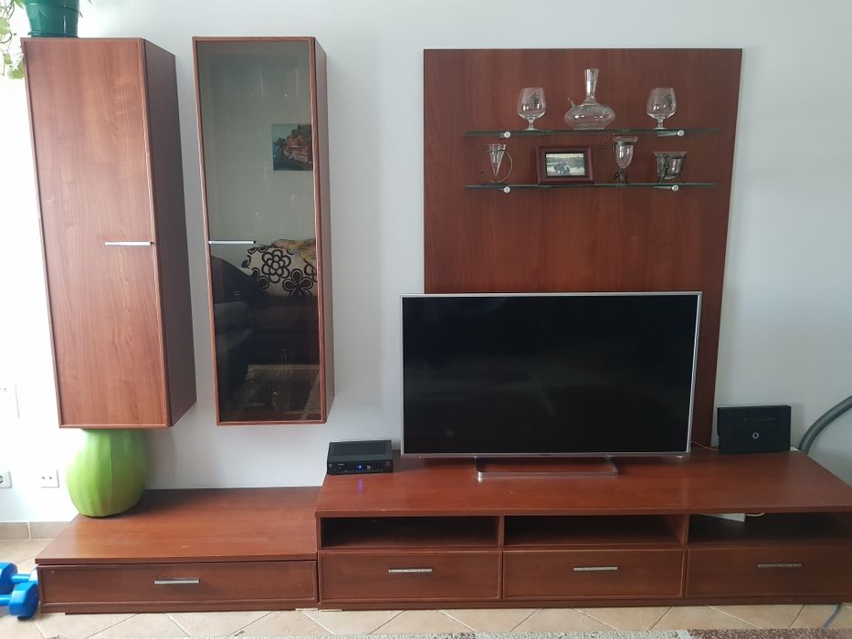 Móvel  da sala  muito bom estado