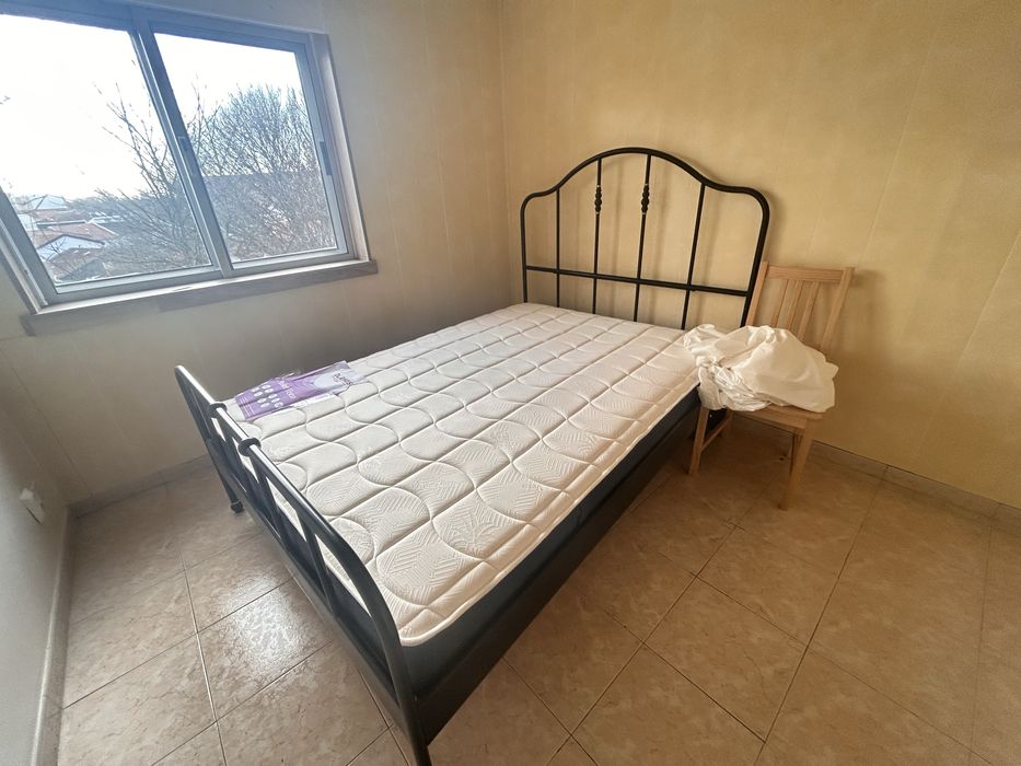 Conjunto Cama IKEA 140x200 + Colchão Dormus (Como Novo)