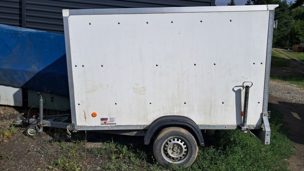 Przyczepa samochodowa hamowana AGADOS O2B1 VZ26 1300