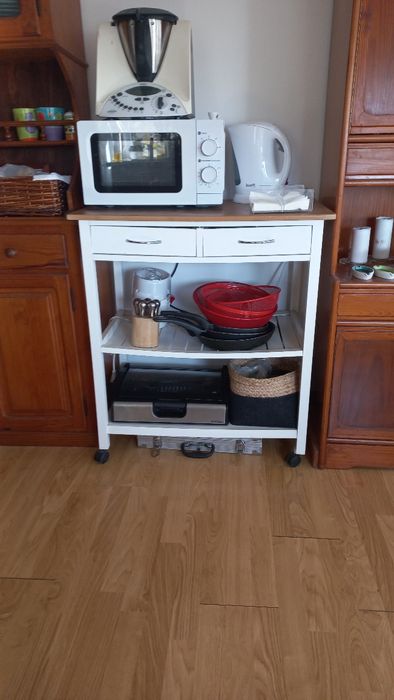 Bancada cozinha com rodas