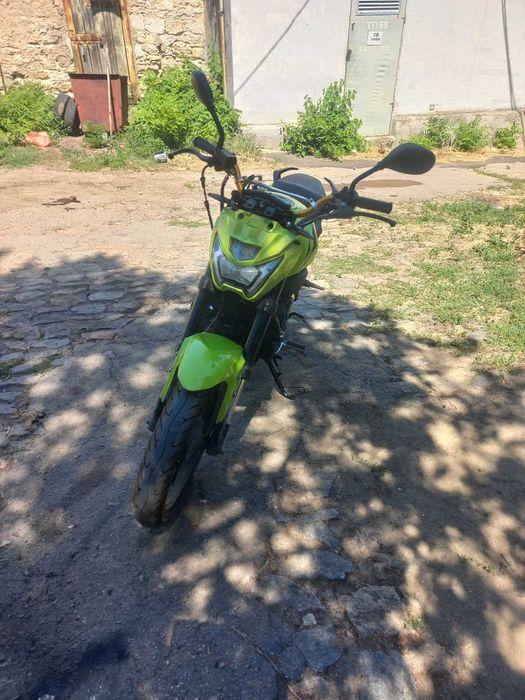 Мотоцикл Lifan 200