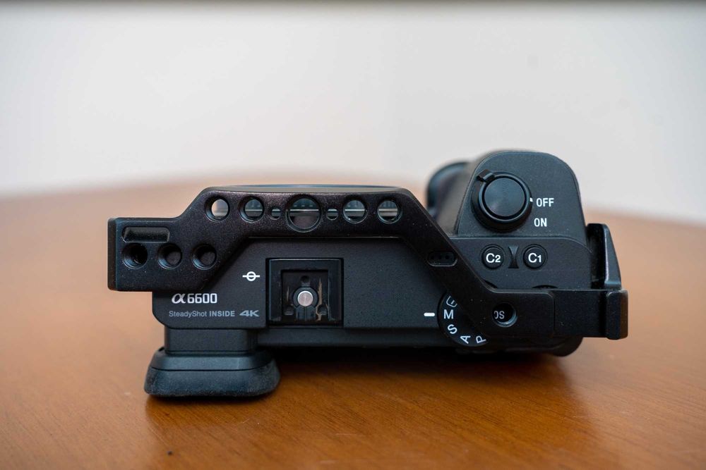 Sony A6600 + klatka Smallrig | Sigma 16mm, f1.4, Tamron 17-70, f2.8