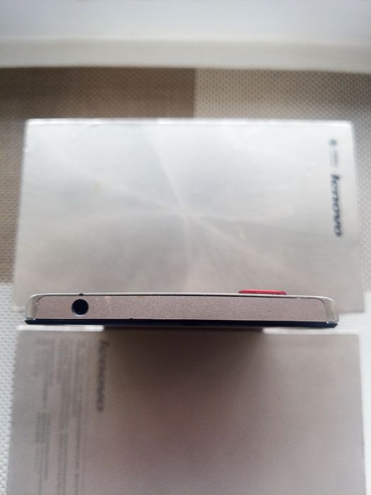 Lenovo K920 (Vibe Z2 pro) Golden.