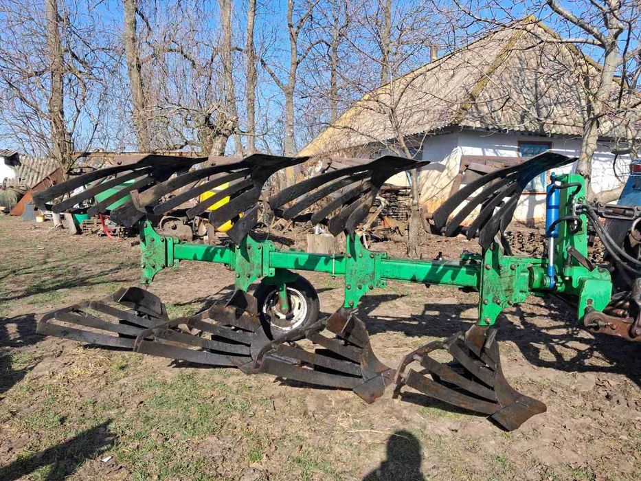 Продам плуг Велес Агро ПОН-3+1