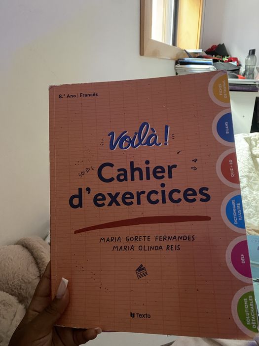 Conjunto de 4 Cadernos de Atividades – 8.º Ano | Matemática, Português, Francês e História