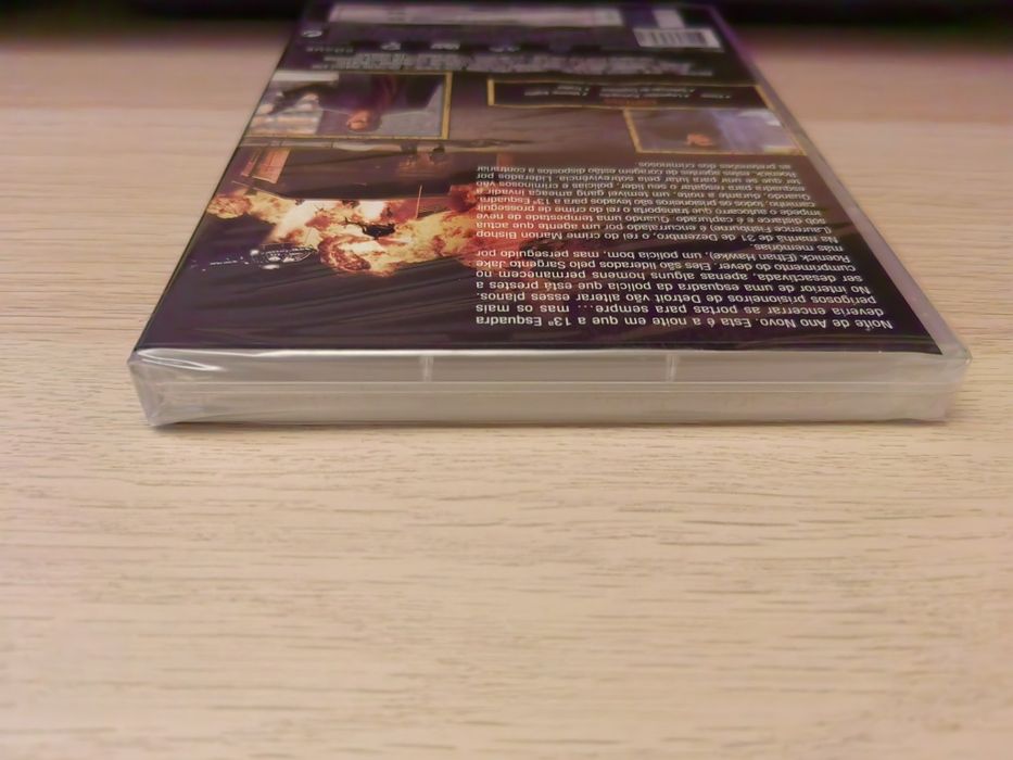 Filme DVD "Assalto à Esquadra 13" de 2005 - novo e selado