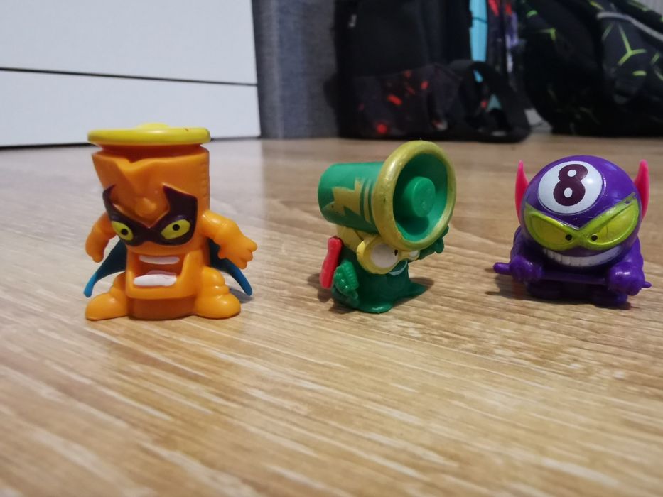 Zestaw  figurek super zings 14 szt.