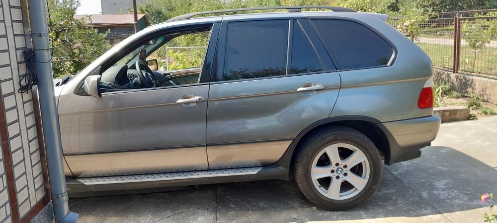 BMW X5 2004 року 3.0 дизель панорама пороги   обслужен
