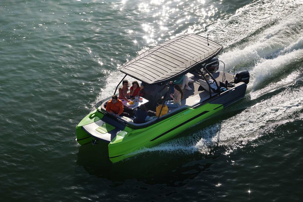 Catamaran KORKYRA 650 NOVO em HDPE