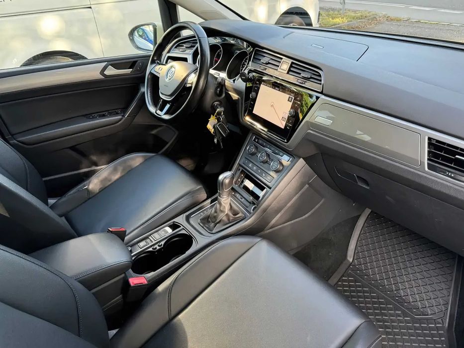 Volkswagen Touran      2018