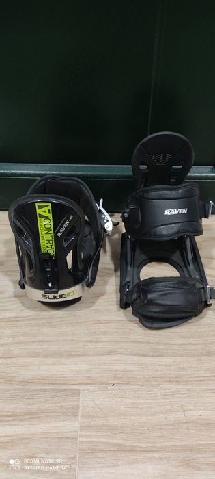 Prancha snowboard + fixadores + botas