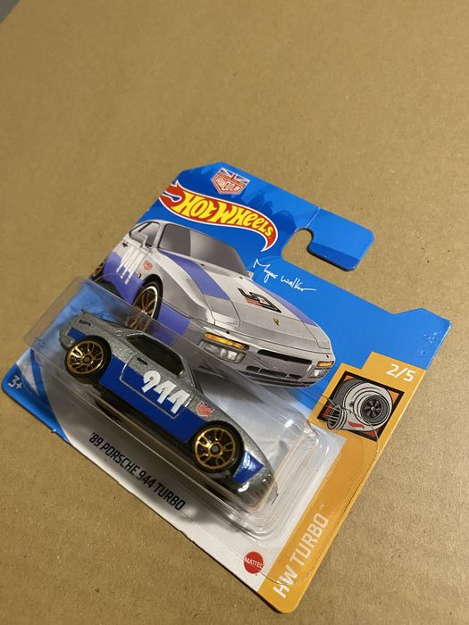 Hotwheels - 16 modelos (toyota supra- Porsche- Acura - Range Rover)