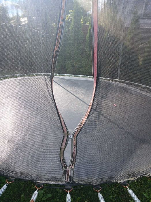 Trampolina ogrodowa
