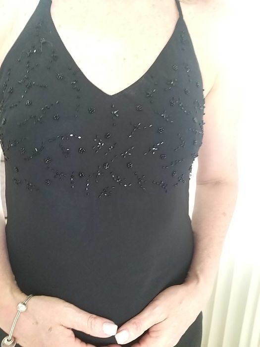 Vestido Preto com Brilho — Sensual, Elegante e de Tirar o Fôlego