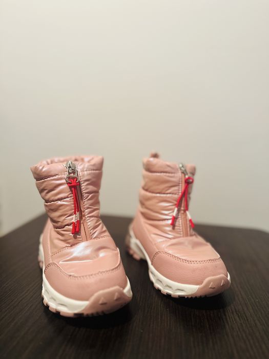 Дитяче взуття дівчинка